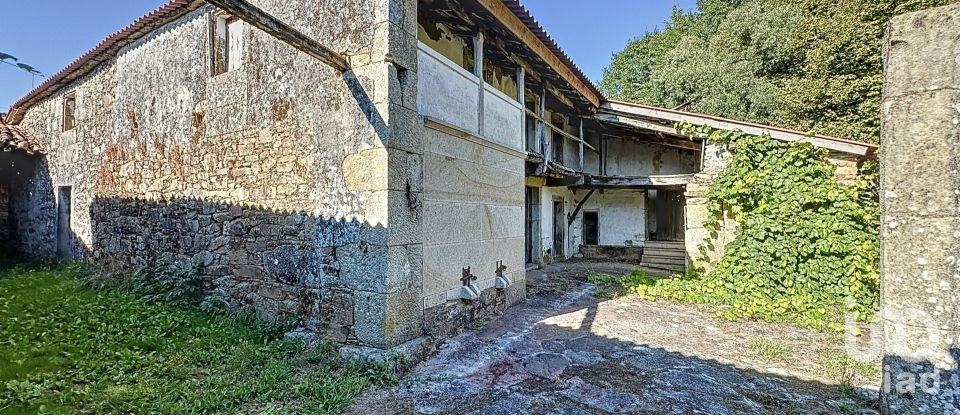 Traditional house 4 bedrooms of 561 m² in Meixome (36512)