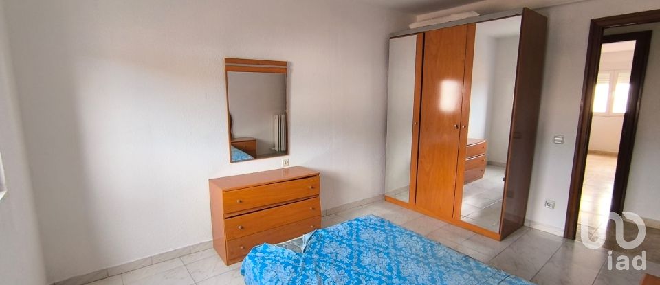 Pis 3 habitacions de 86 m² a La Robla (24640)