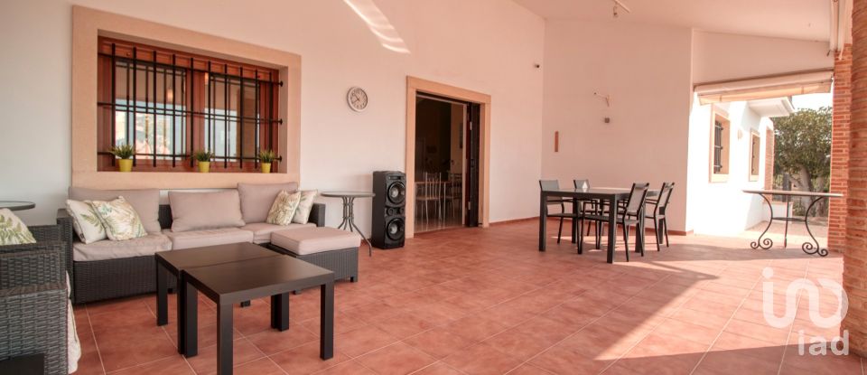 Cottage 5 bedrooms of 420 m² in Albatera (03340)