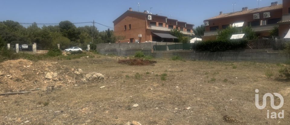 Terreno de 1.200 m² en Santa Oliva (43710)