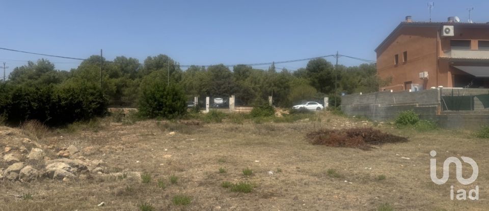 Terreno de 1.200 m² en Santa Oliva (43710)