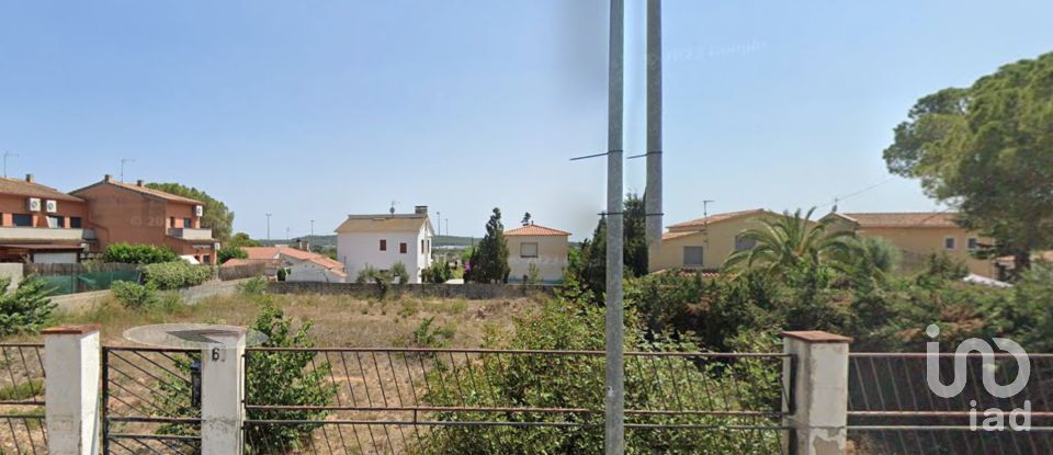 Terreno de 1.200 m² en Santa Oliva (43710)