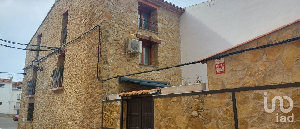 Casa adossada 4 habitacions de 180 m² a Sierra Engarcerán (12182)