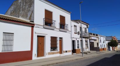 Block of flats 5 bedrooms of 308 m² in Pilas (41840)