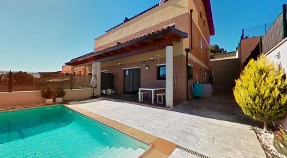 House 3 bedrooms of 165 m² in Castellet i la Gornal (08729)