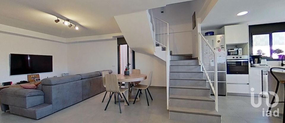 Casa 3 habitacions de 165 m² a Castellet i la Gornal (08729)