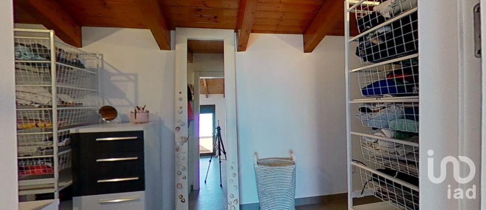 Casa 3 habitacions de 165 m² a Castellet i la Gornal (08729)