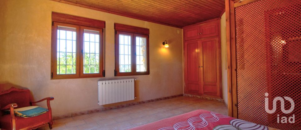 Maison 4 chambres de 267 m² à Alcala de La Jovada (03788)