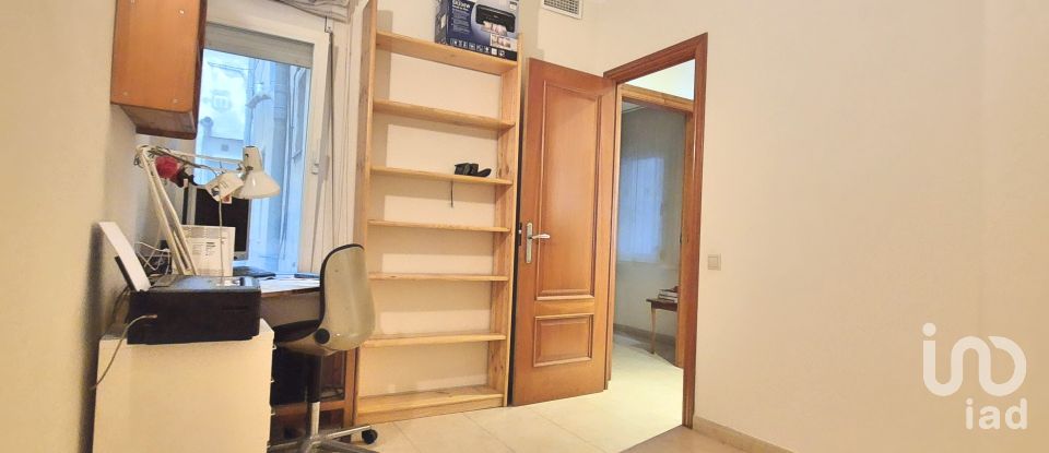 Pis 5 habitacions de 179 m² a Barcelona (08011)