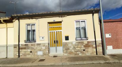 Casa 4 habitaciones de 139 m² en San Justo de la Vega (24710)