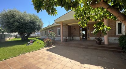 House 3 bedrooms of 719 m² in Cubelles (08880)