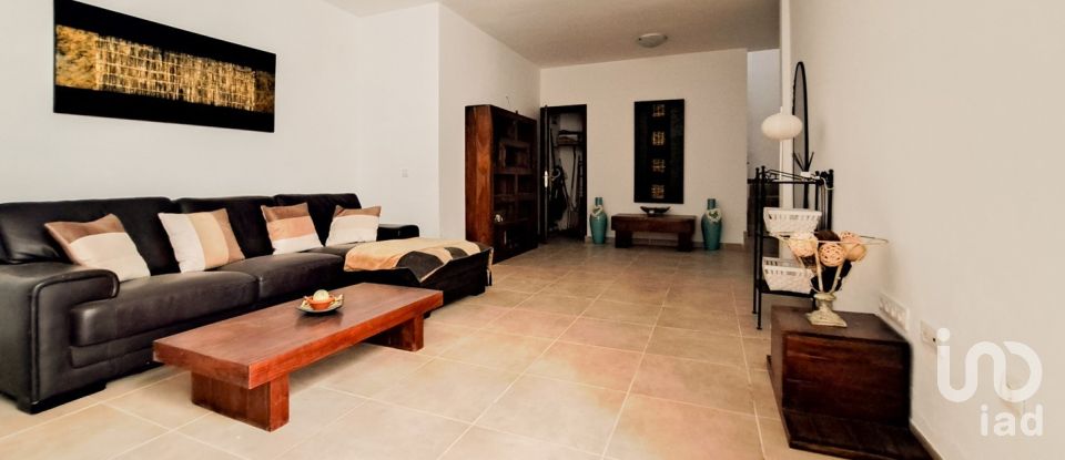 House 5 bedrooms of 180 m² in Playa Blanca (35580)