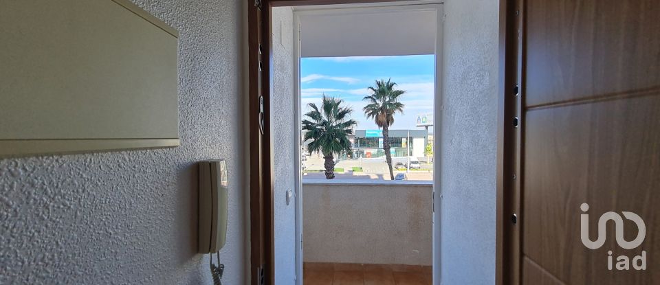 Block of flats 2 bedrooms of 61 m² in Torrevieja (03185)