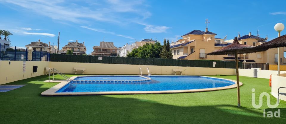 Block of flats 2 bedrooms of 61 m² in Torrevieja (03185)