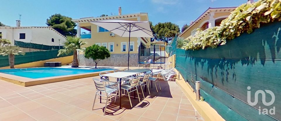 House 5 bedrooms of 336 m² in Els Masos de Coma-Ruga (43880)