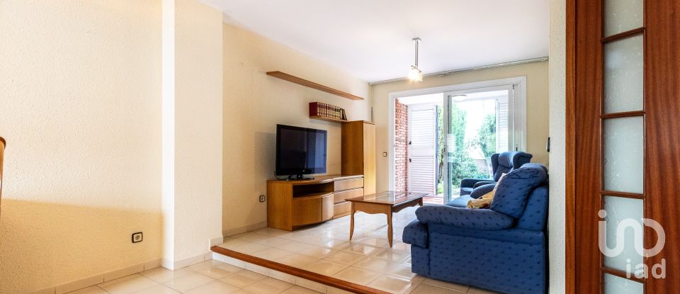 Casa 5 habitacions de 230 m² a Sabadell (08206)