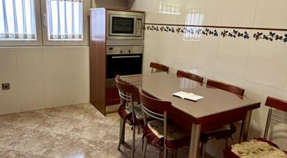 Duplex 4 bedrooms of 130 m² in León (24007)