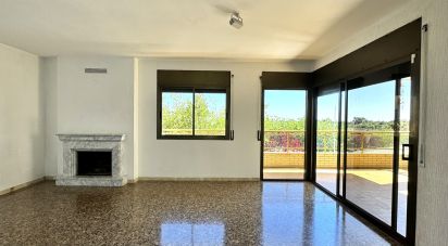 Appartement 4 chambres de 120 m² à Vilanova i la Geltrú (08800)