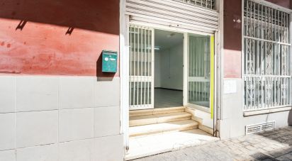 Shop / premises commercial of 100 m² in Las Galletas (38631)