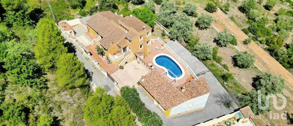 House 3 bedrooms of 773 m² in Cometa-Orbeta (03750)