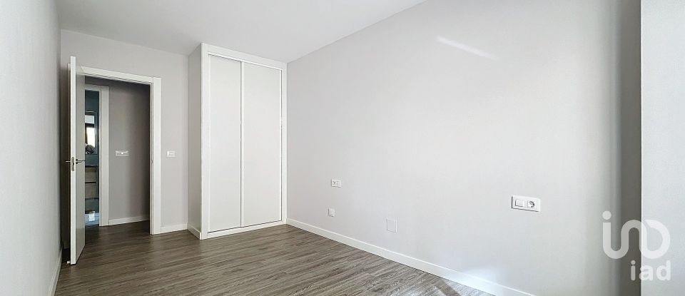 Pis 3 habitacions de 93 m² a Boiro (15930)