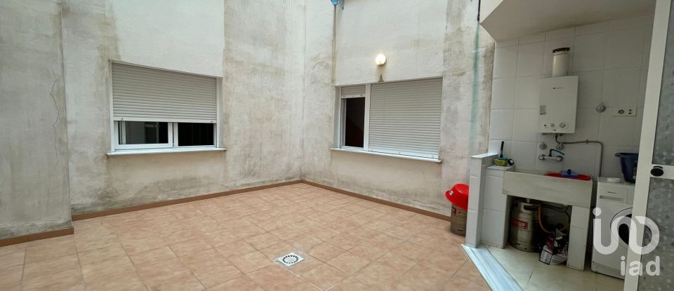 Pis 3 habitacions de 90 m² a Oliva (46780)