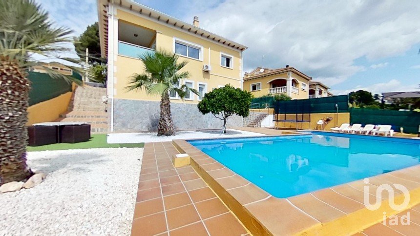 House 5 bedrooms of 336 m² in Els Masos de Coma-Ruga (43880)