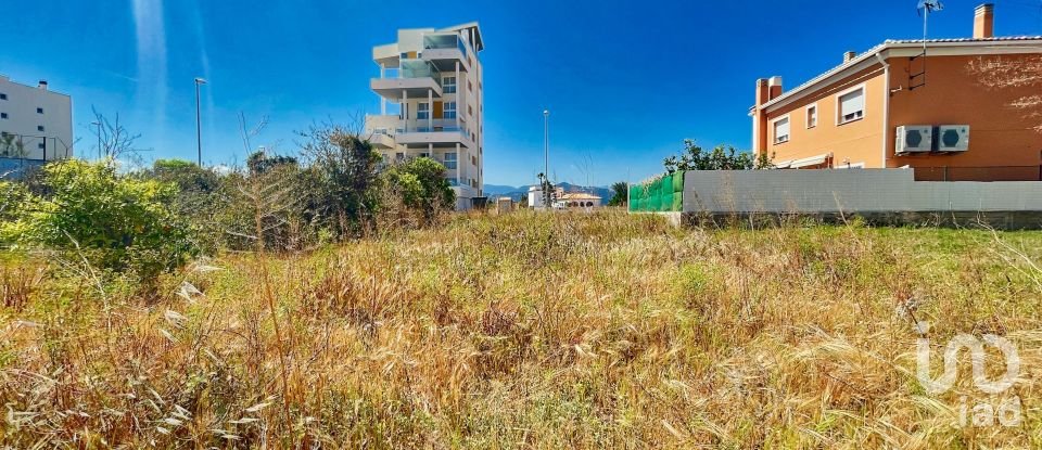 Terreno de 250 m² en Oliva (46780)