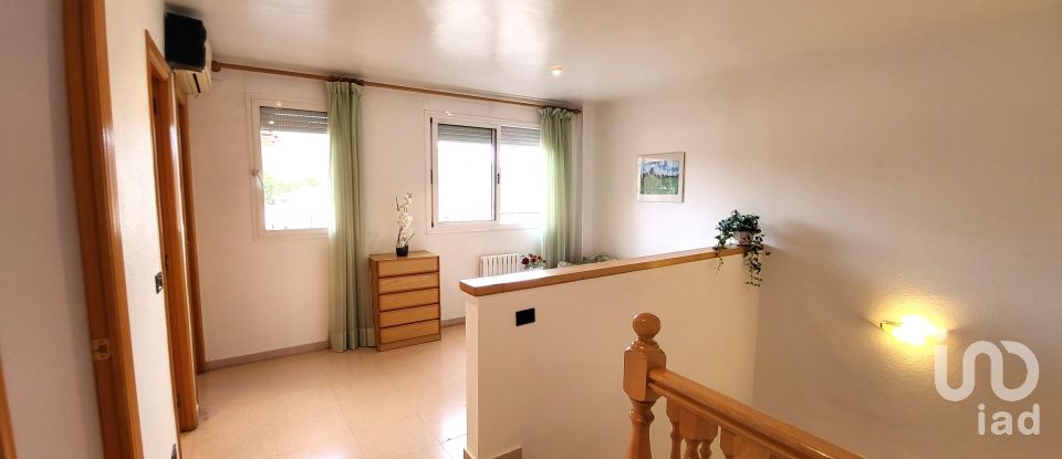 Lodge 3 bedrooms of 220 m² in Mequinenza (50170)