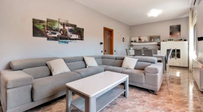 Casa 4 habitacions de 179 m² a Cervelló (08758)