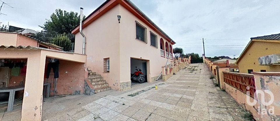 Casa 3 habitacions de 111 m² a La Serra Alta (08292)