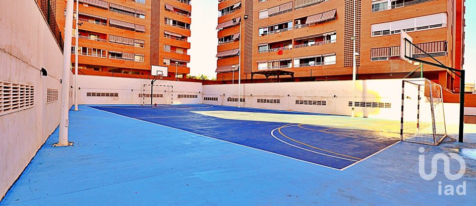 Pis 3 habitacions de 106 m² a Alicante/Alacant (03008)