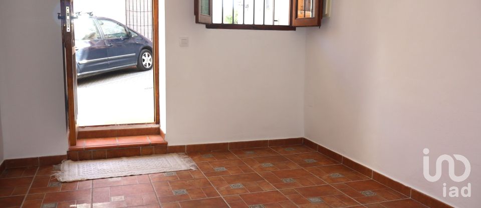 Casa 3 habitacions de 94 m² a Benidoleig (03759)