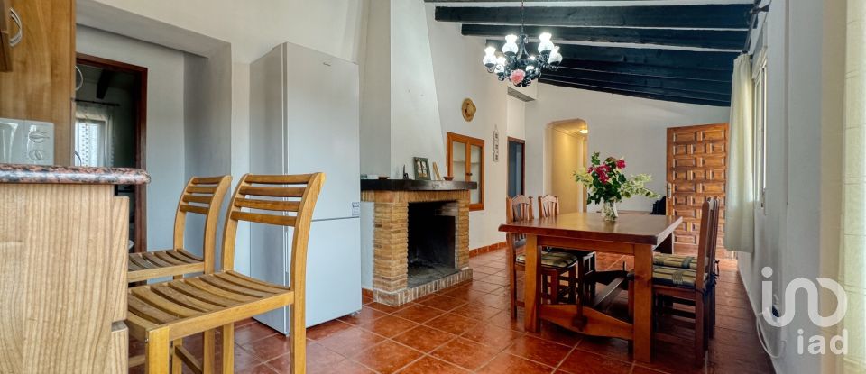 Country house 6 bedrooms of 212 m² in Nucleo La Xara (03709)