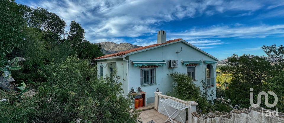 Lodge 3 bedrooms of 121 m² in Orba (03790)