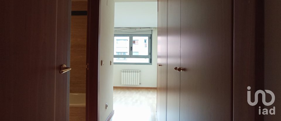 Immeuble 2 chambres de 91 m² à Madrid (28017)