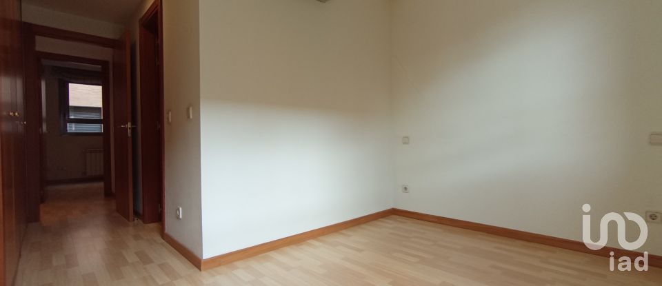 Edifici d'apartaments 2 habitacions de 91 m² a Madrid (28017)