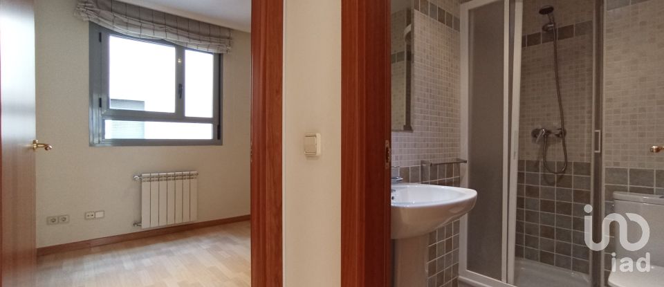 Immeuble 2 chambres de 91 m² à Madrid (28017)