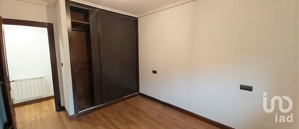 Châlet 3 chambres de 290 m² à Lorenzana (24122)