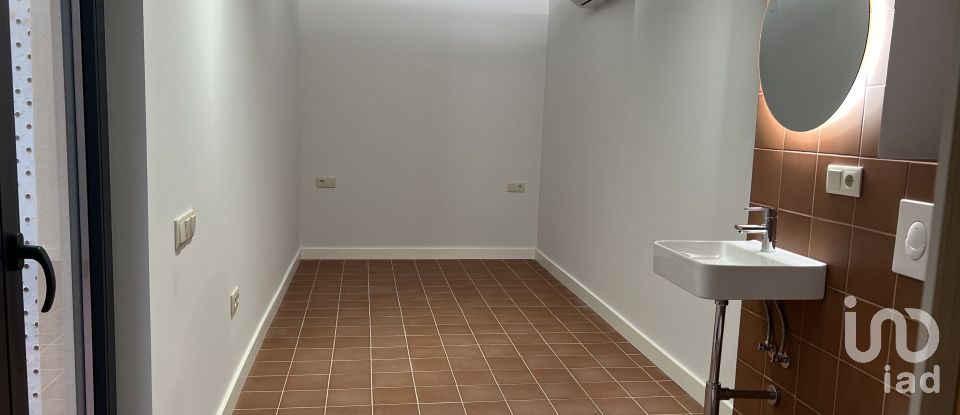 Pis 2 habitacions de 102 m² a Barcelona (08028)