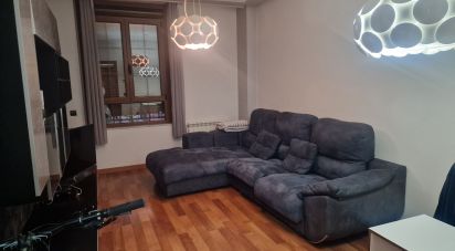 Apartment 1 bedroom of 65 m² in León (24001)