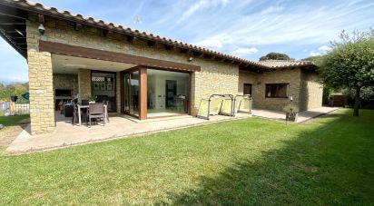 Lodge 4 bedrooms of 449 m² in Folgueroles (08519)