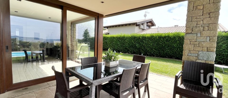 Lodge 4 bedrooms of 449 m² in Folgueroles (08519)