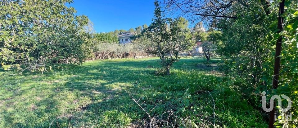 Terreno de 1.199 m² en Sant Llorenç d'Hortons (08791)