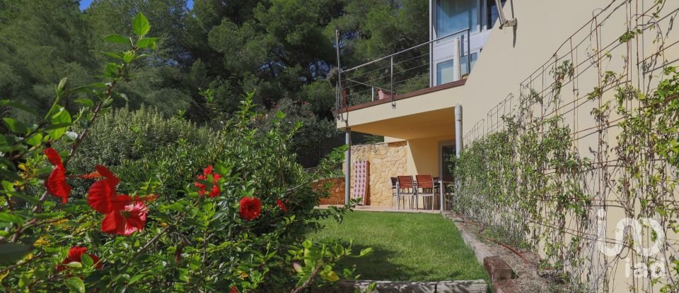 Cottage 4 bedrooms of 544 m² in Tarragona (43008)