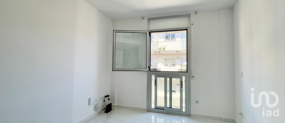 Pis 0 habitacions de 23 m² a Mataró (08301)