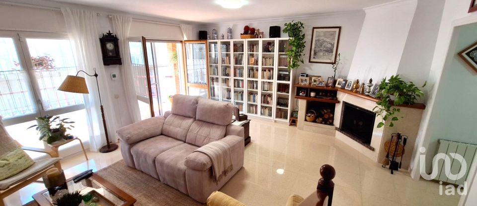 House 4 bedrooms of 181 m² in Castellbell i el Vilar (08296)