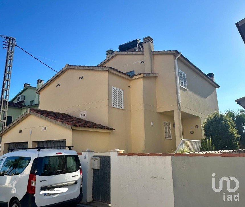 Gîte 0 chambre de 168 m² à Vinaros (12500)