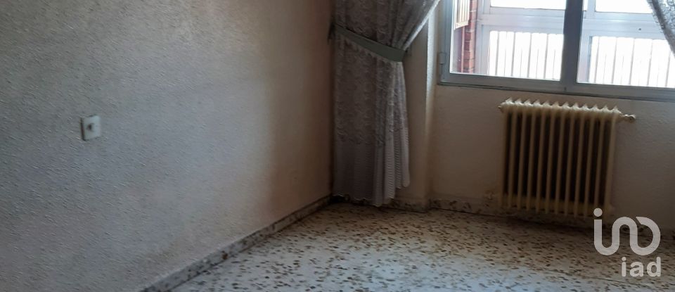 Pis 3 habitacions de 92 m² a La Bañeza (24750)