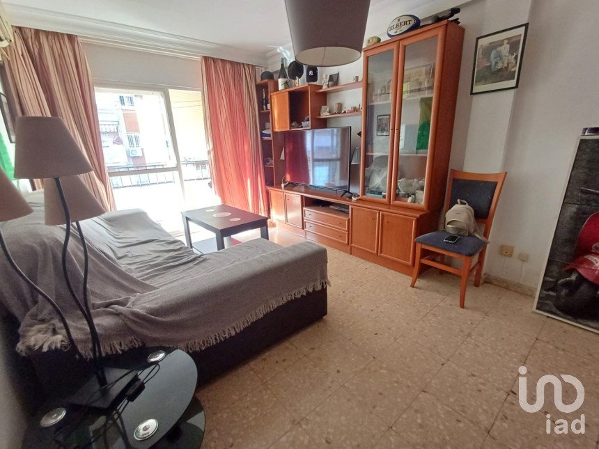 Pis 3 habitacions de 76 m² a Sevilla (41009)